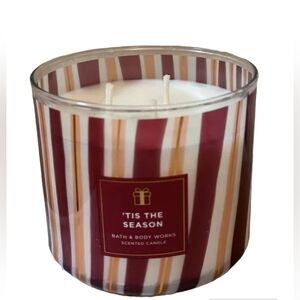 Bath & Body Works 3 wick Scented candle 'Tis The Season"  14.5oz